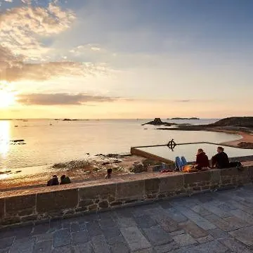 Studio A 100M A Pied De La Plage Et De La Digue Du Sillon Lejlighed Saint-Malo